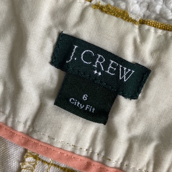 J. Crew City Fit White and Mustard Yellow Pattern Shorts. Size 6 - Picture 2 of 8